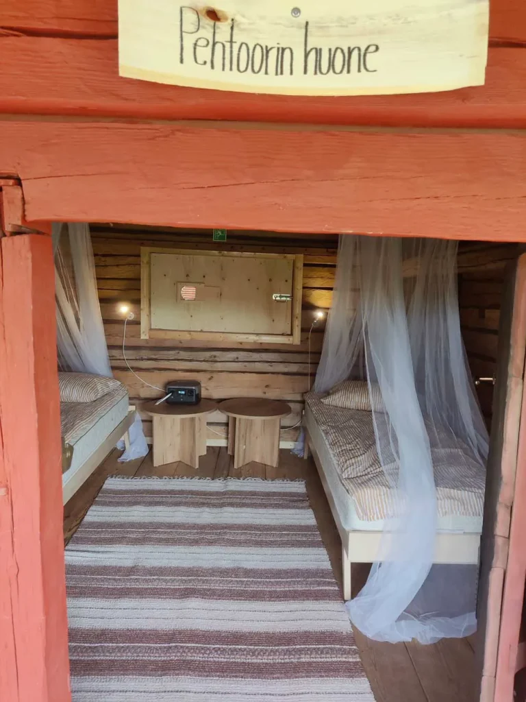 Hämeenniemen B&B aittamajoituksen Pehtoorin huone