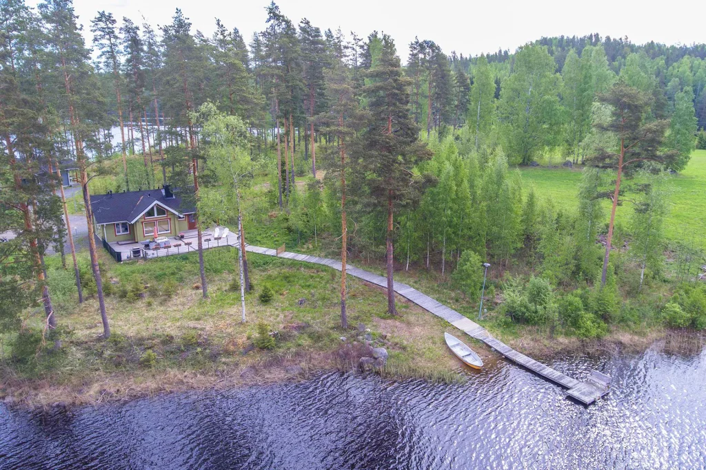 Ilmakuva Hämeenniemen huvilasta Karl